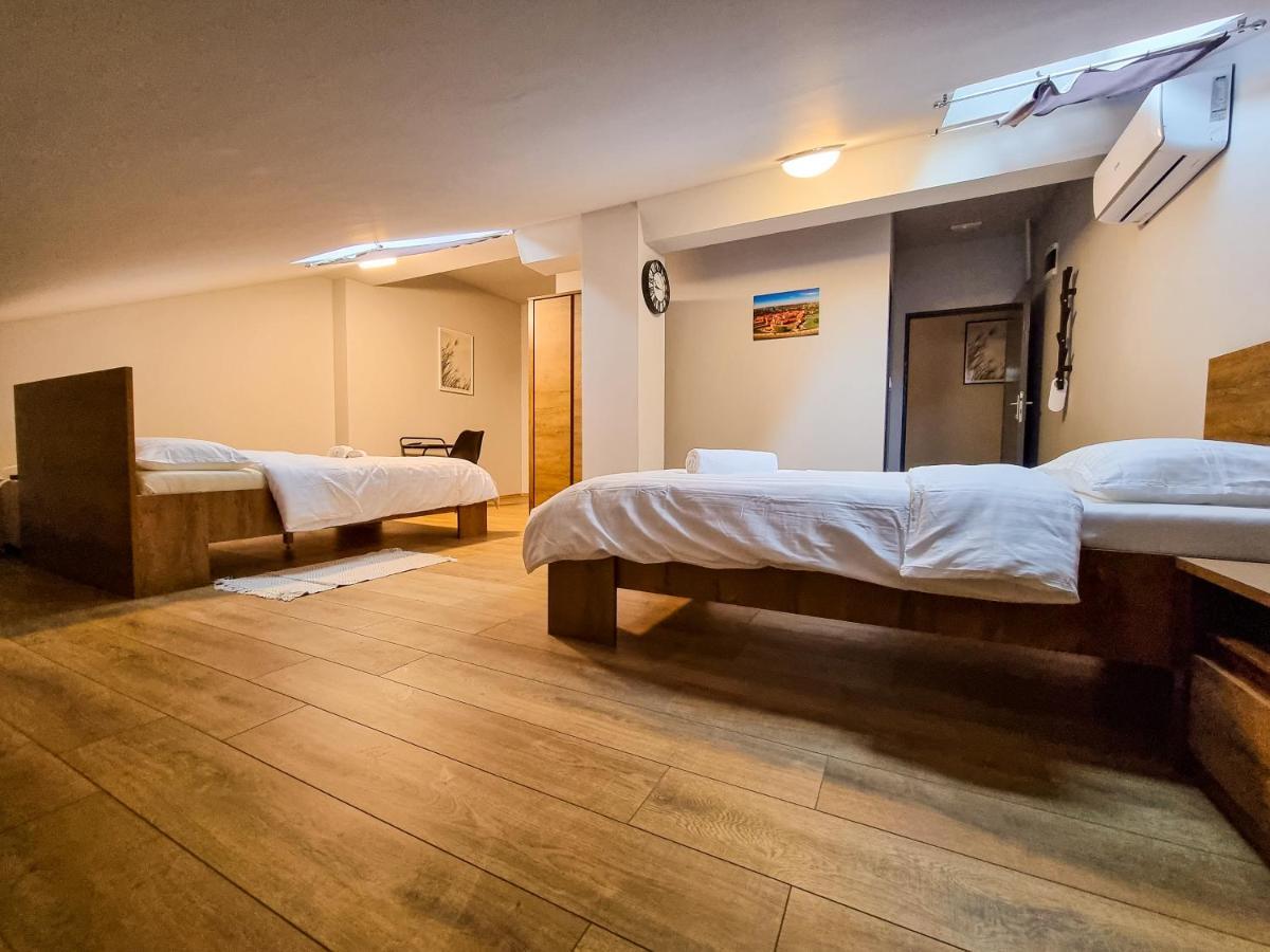 Xxl Rooms Osijek Exteriér fotografie