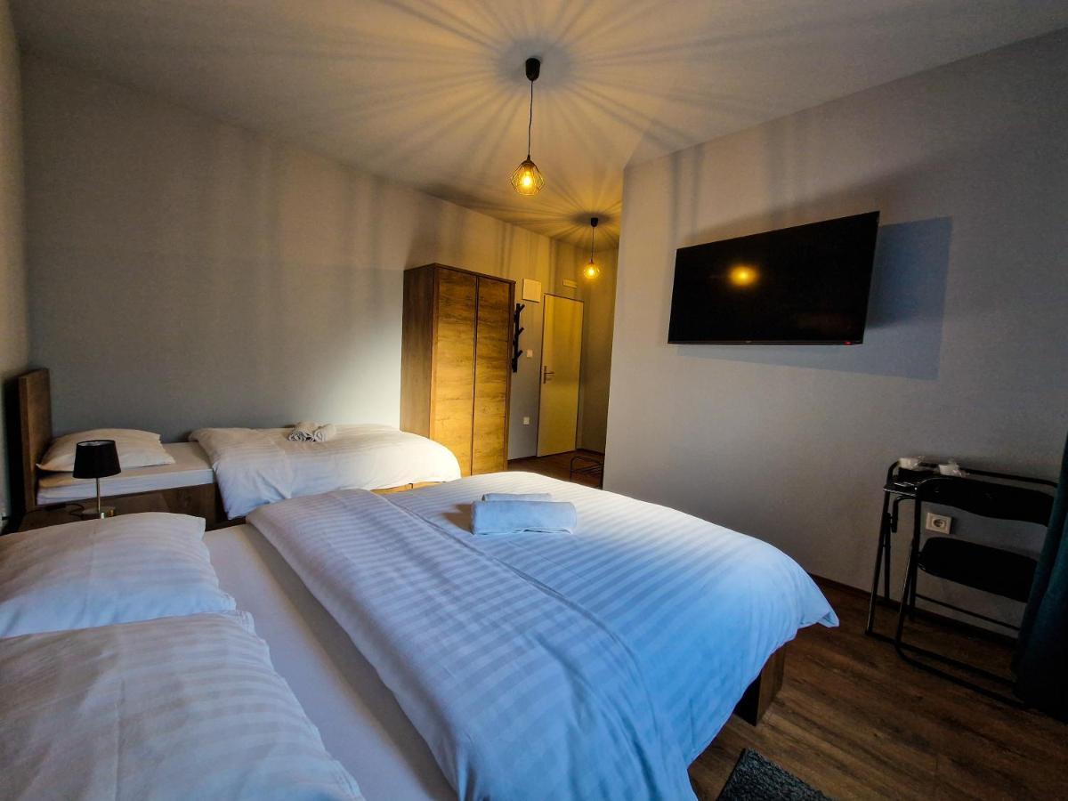 Xxl Rooms Osijek Exteriér fotografie